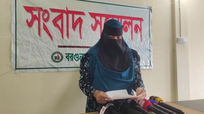 বরগুনায় গৃহবধূকে ধর্ষণচেষ্টা ও নির্যাতনের অভিযোগ, মামলা হলেও আসামিরা প্রকাশ্যে