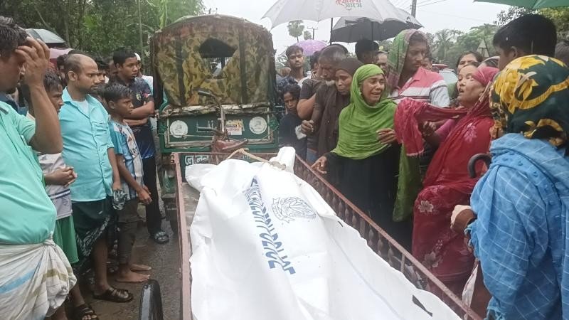 গৌরীপুরে পুকুরে যুবকের ভাসমান লাশ, মৃত্যু নিয়ে পরিবারের সন্দেহ