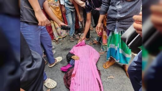 কুমিল্লায় ফুটওভার ব্রিজের নিচে বাসচাপায় নারীর মৃত্যু