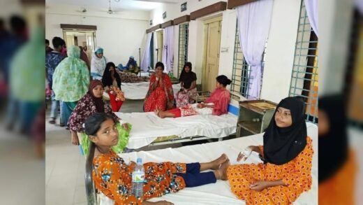 আবারও মিড ডে মিল খেয়ে ৩০ শিক্ষার্থী অসুস্থ, হাসপাতালে ভর্তি