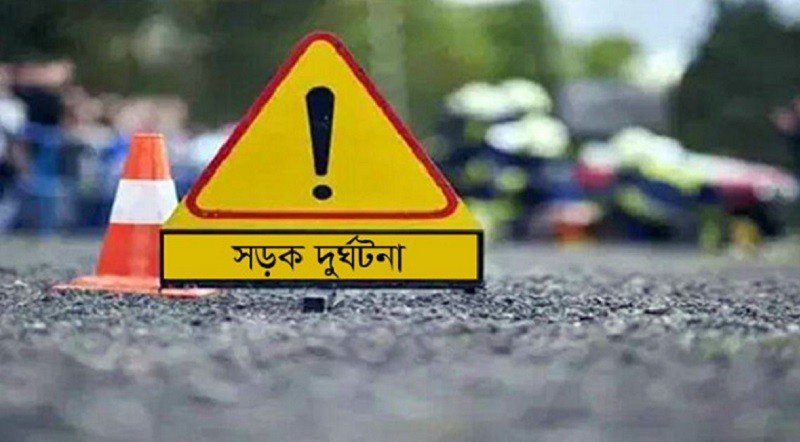 ঝিনাইগাতীতে চোরাই বালু পরিবহনের সময় মাহিন্দ্র উল্টে চালক নিহত