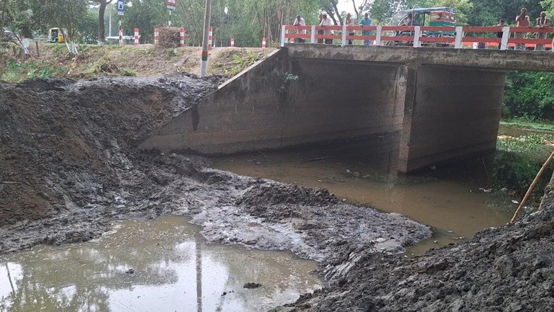 ১৯ কিলোমিটারের লক্ষ্যে খনন ২১ কিলোমিটার, সরকারি কোষাগারে ফেরত ৪০ লাখ