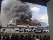 মহাখালীতে ভয়াবহ আগুন, ভবনে রয়েছে বৈদ্যুতিক সাব-স্টেশন