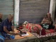 চিকিৎসা নিতে কলকাতায়, থাকার জায়গা না পেয়ে রাস্তায় বাংলাদেশিরা!