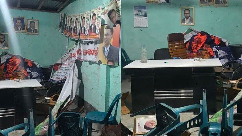 এবার ‘জয় বাংলা’ স্লোগান দিয়ে বিএনপি কার্যালয় ভাঙচুর