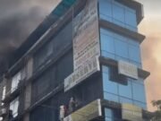 ধানমন্ডি ২৭-এ বহুতল ভবনে আগুন