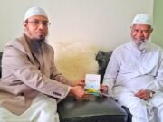 জাকির নায়েকের সঙ্গে সাক্ষাৎ, নিজের বই উপহার দিলেন আহমাদুল্লাহ