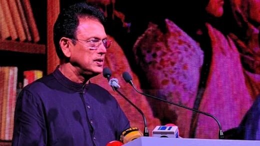 ভবিষ্যৎ প্রজন্মকে সঠিক পথে পরিচালিত করতে বইয়ের বিকল্প নেই: শিক্ষামন্ত্রী
