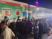 সান্তাহারে ‘কুড়িগ্রাম এক্সপ্রেস’ ট্রেনের বগি লাইনচ্যুত, রুটটিতে রেল যোগাযোগ ব্যাহত