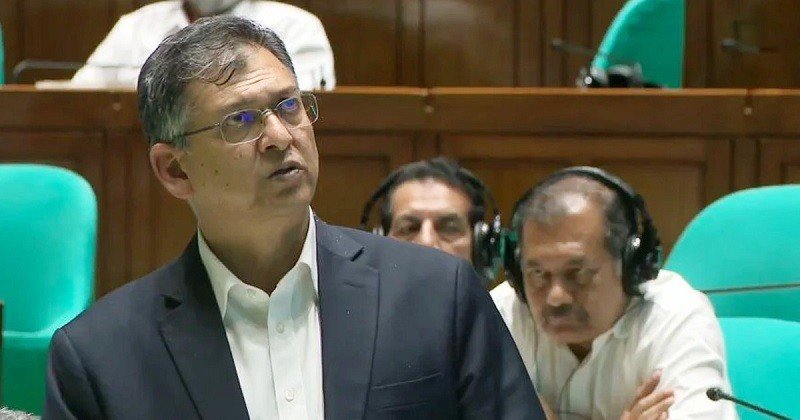 পলাতক আসামিদের দেশে ফেরাতে সরকার কোনো গাফিলতি করবে না: স্বরাষ্ট্রমন্ত্রী
