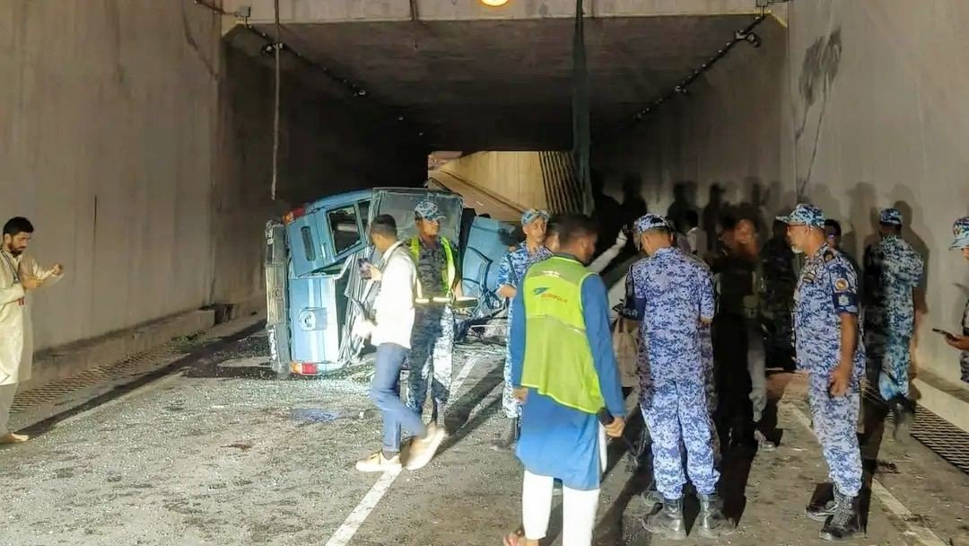 বিমানবন্দরের তৃতীয় টার্মিনাল এলাকায় সড়ক দুর্ঘটনায় বাংলাদেশ বিমানবাহিনীর ৩ সদস্য নিহত