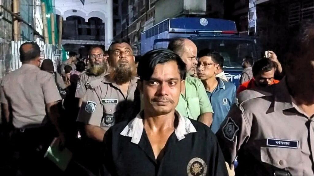 গুলশানে নিষিদ্ধ ছাত্রলীগের মিছিল: ২৪ আসামি ১০ দিনের রিমান্ডে