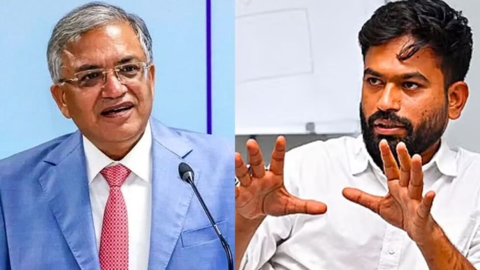 সিইসির পদত্যাগে ৪৮ ঘণ্টার আলটিমেটাম, দেশজুড়ে আন্দোলনের হুঁশিয়ারি
