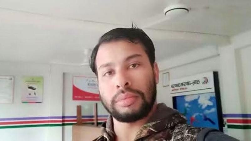 গ্রাহকদের জমানো ৫ কোটি টাকা নিয়ে লাপাত্তা ডাচ-বাংলা এজেন্ট ব্যাংকের পরিচালক