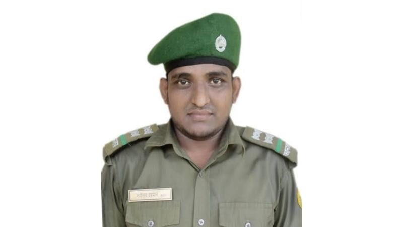 যুবসমাজকে মাদকমুক্ত করতে জুড়ীতে আনসার সদস্য সাইফুরের প্রশংসনীয় উদ্যোগ