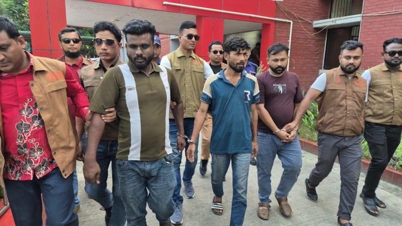 রাজবাড়ীতে ৩০ হাজার পিস ইয়াবাসহ আটক ৩