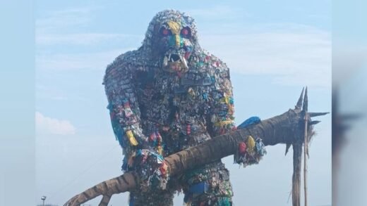 যে বর্জ্যে নোংরা করছি সৈকত, তা-ই ফিরেছে দানব হয়ে