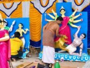 নন্দীগ্রামে ৪৮টি মণ্ডপে চলছে দুর্গাপূজার শেষ মুহূর্তের প্রস্তুতি