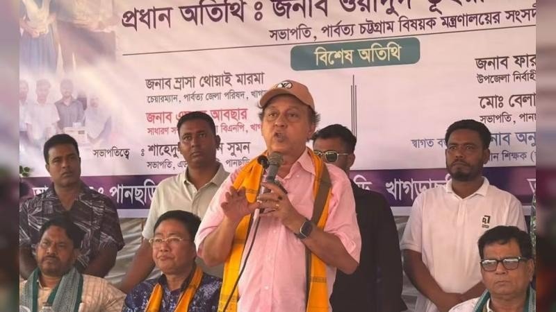 পাহাড়ে স্থায়ী শান্তিকল্পে সন্তু লারমার সাথে বৈঠকের উদ্যোগ