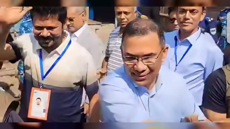 মোংলা বন্দরের কার্যক্রম ঘুরে দেখলেন প্রধানমন্ত্রী