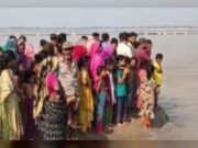 পদ্মায় গোসলে নেমে নিখোঁজ শিশু