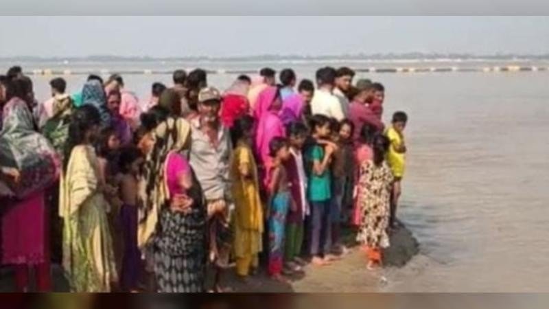 পদ্মায় গোসলে নেমে নিখোঁজ শিশু