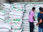 চট্টগ্রাম থেকে লুট হওয়া সাড়ে ৭ টন চিনি মিললো ছাত্রদল নেতার দোকানে