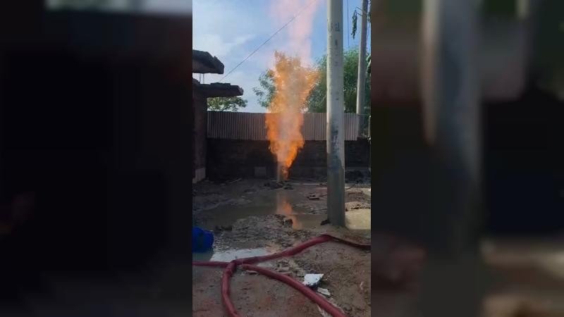 ইনানীতে মাটি খুঁড়তেই আগুনের কুণ্ডলী, আতঙ্কে স্থানীয়রা