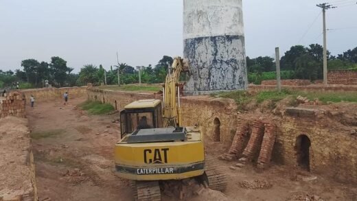 চুয়াডাঙ্গায় অবৈধ দুই ইটভাটা গুঁড়িয়ে দিল প্রশাসন