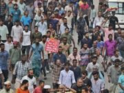 ‘ভাত দে, কাপড় দে’- সরকারকে ৪৮ ঘণ্টার আলটিমেটাম