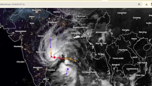 উপকূল থেকে দূরে ঘূর্ণিঝড় ‘অর্ণব’, সতর্ক অবস্থানে আবহাওয়া দপ্তর