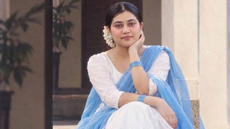 এবার ছাত্রদলের কমিটি থেকে সুমাইয়ার পদত্যাগ