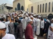 বায়তুল মোকাররমে খতিবের ‘অপসারণ দাবি’ ঘিরে উত্তেজনা