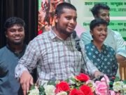 সরকার বিধবা কার্ড দিলে এমপির বউ সবার আগে নেবে: হাসনাত