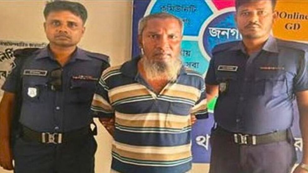 শার্শায় গাঁজা ব্যবসায়ী হোসেন আলী আটক