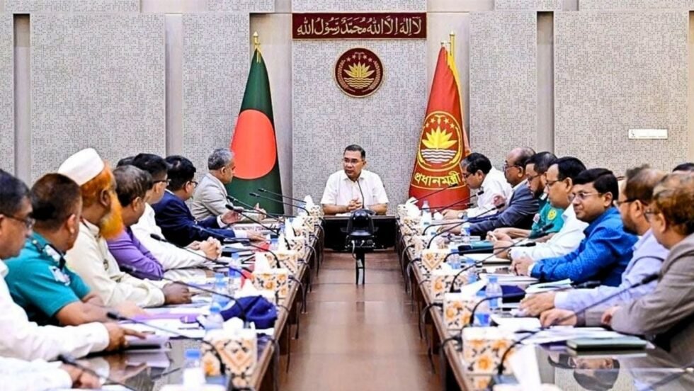 ঢাকার গণপরিবহণ ব্যবস্থাপনা নিয়ে প্রধানমন্ত্রীর বৈঠক
