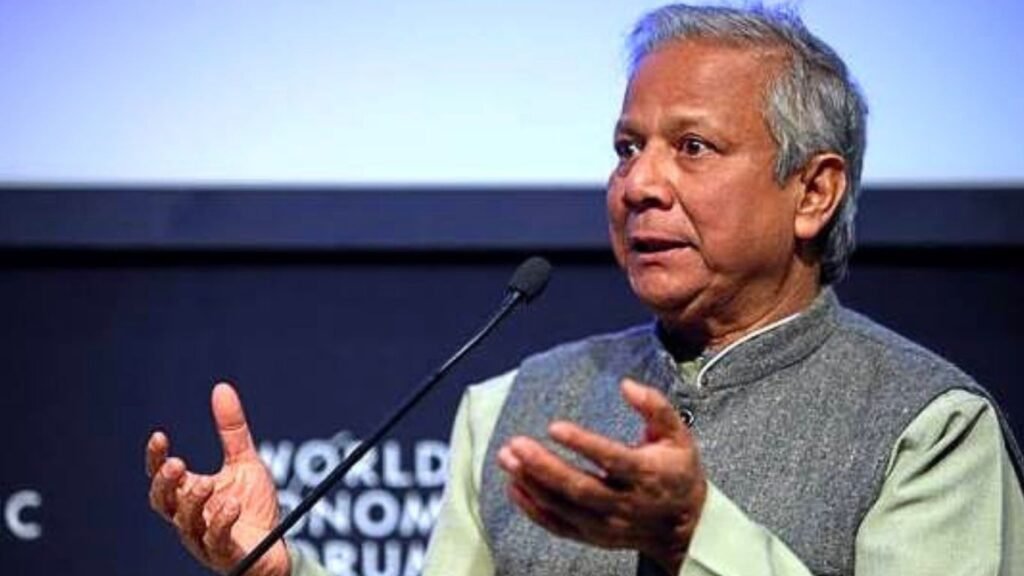 ড. ইউনূসকে হয়রানির নিন্দা জানালেন অন্তর্বর্তী সরকারের ১২ সাবেক উপদেষ্টা