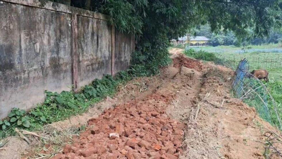 নবীগঞ্জে ফের পাহাড় কাটার অভিযোগ, রাতভর বিক্রি হলো লাল মাটি