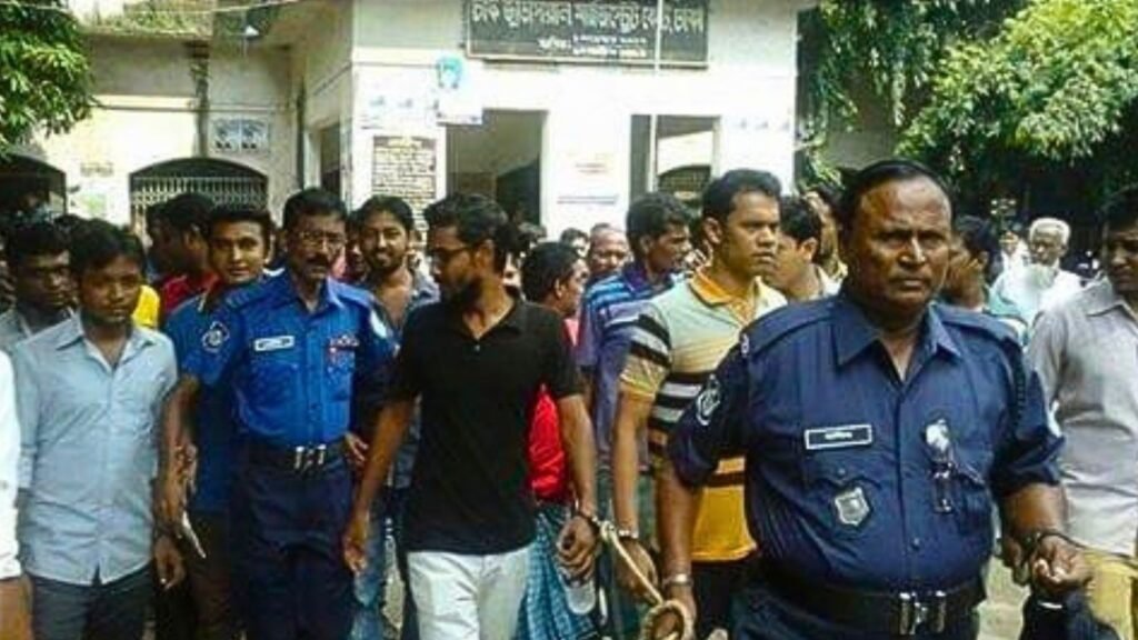 ছয় বার গ্রেফতারের স্মৃতিতে ৩ অক্টোবর: আজকের এই দিনে ছাত্রদল নেতা রুমির দ্বিতীয় গ্রেফতার