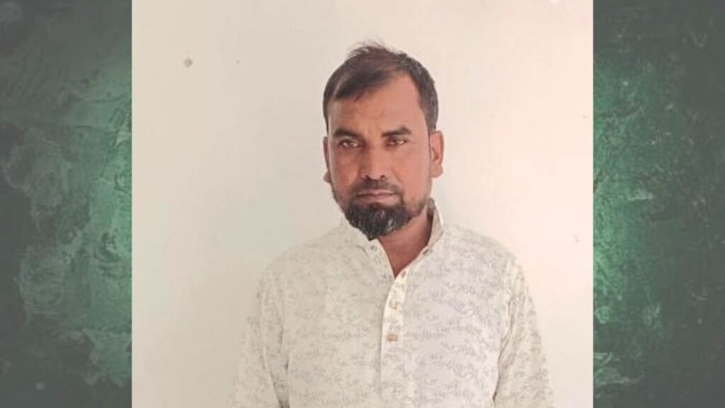ভারতে পালানোর চেষ্টা, দর্শনা ইমিগ্রেশন চেকপোস্টে হত্যা মামলার আসামি আটক