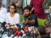 "বাংলাদেশে যা হয়েছে, ভারতেও সেটাই হোক!"