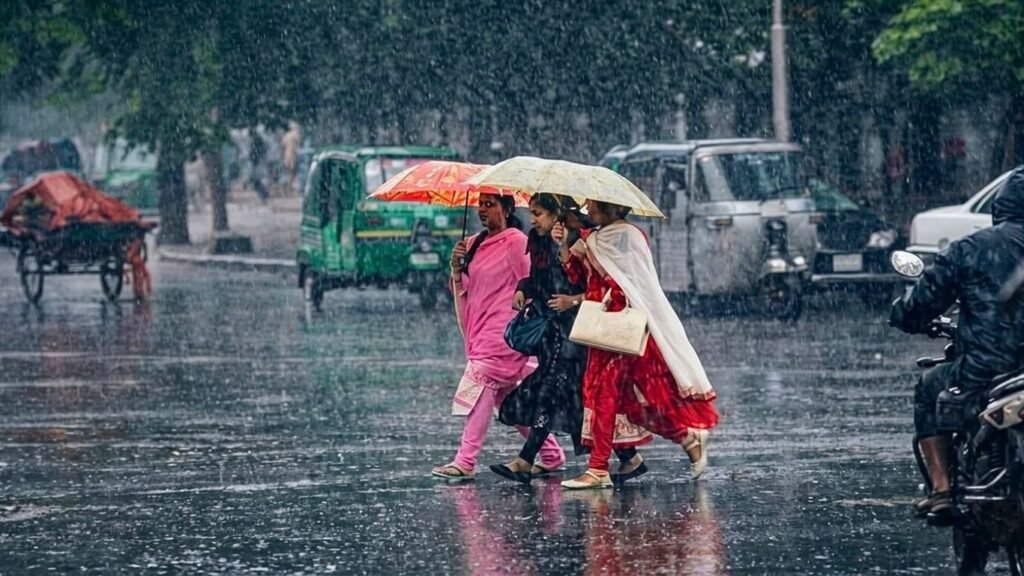 দেশের বিভিন্ন অঞ্চলে বজ্রসহ বৃষ্টির পূর্বাভাস